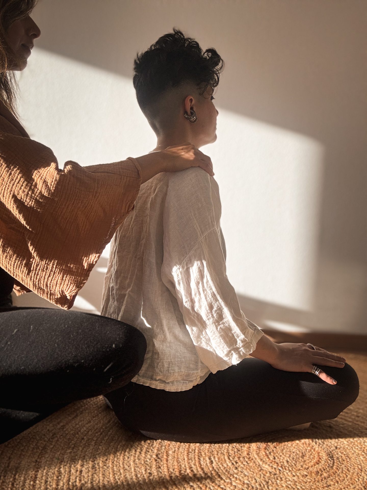 Shohre guiding a somatic session